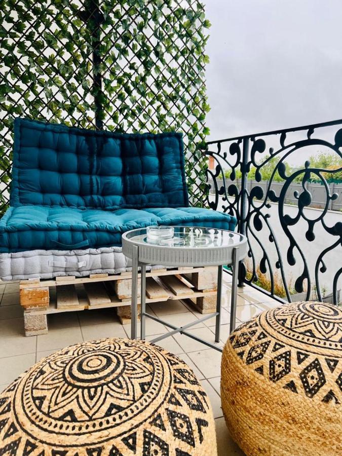 En Mode Cinema! Hyper Centre Ville Avec Terrasse ชาร์ตร ภายนอก รูปภาพ
